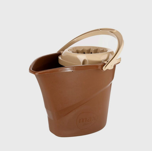 Mop bucket with wringer